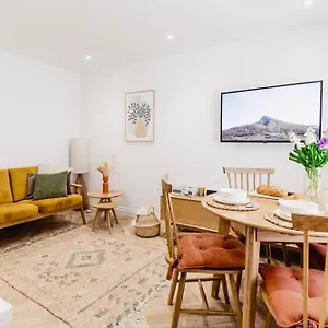 https://bracken-cottage-the-lanes-cottages-stokesley.yorkshirehotels.net
